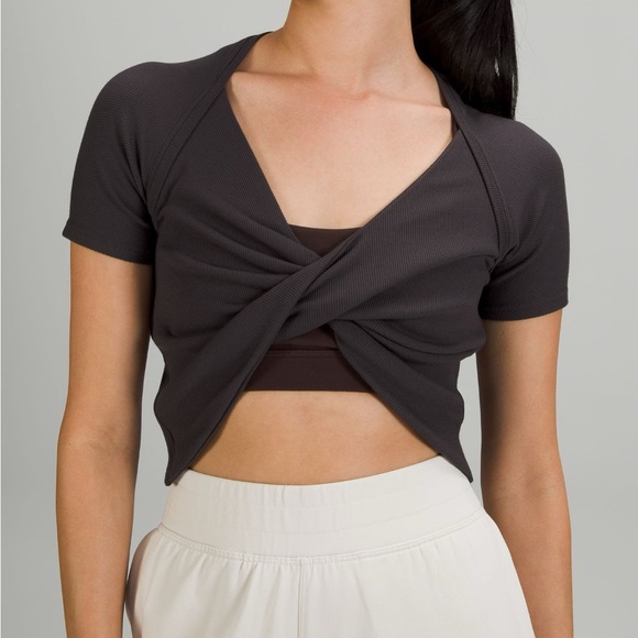 Lululemon LA Twist Front Crop Top Graphite Grey Black Style: W3FX4S $78 Modal 6 - Picture 1 of 5